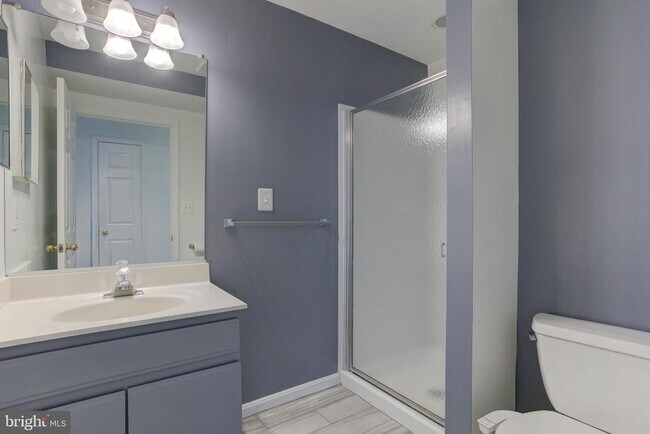 Building Photo - 645 Constellation Square SE