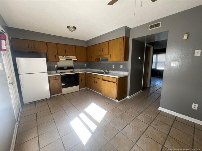 Building Photo - 4937 Galveston Dr