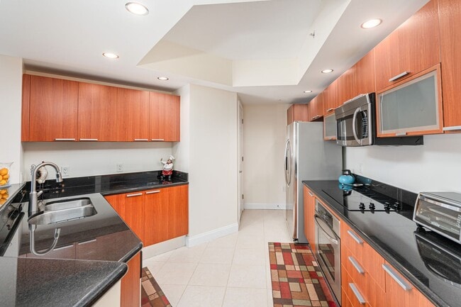 Building Photo - Furnished Marina Grande Condo