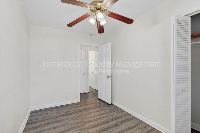 Building Photo - 811 St Thomas Ln