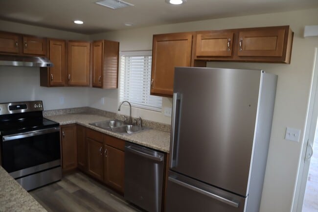 Building Photo - Fully Renovated Home You'll Want To See!