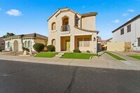 Building Photo - Beautiful 3-bedroom, 2-bathroom residence in the lively city of Mesa, Arizona!
