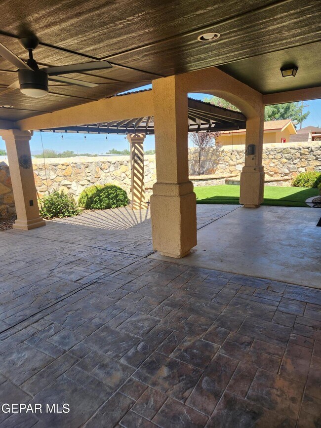 Building Photo - 4001 Tuscany Hills Pl