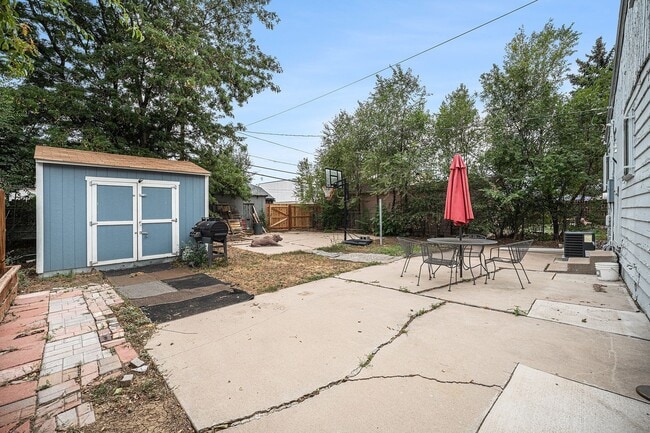 Building Photo - Updated 3-Bedroom Home Near Sloan’s Lake