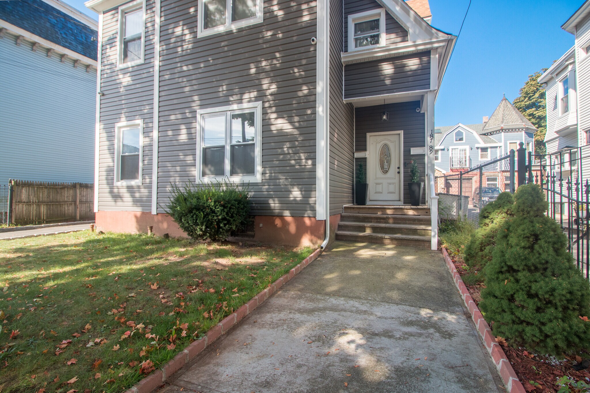 front - 187-189 Littleton Ave