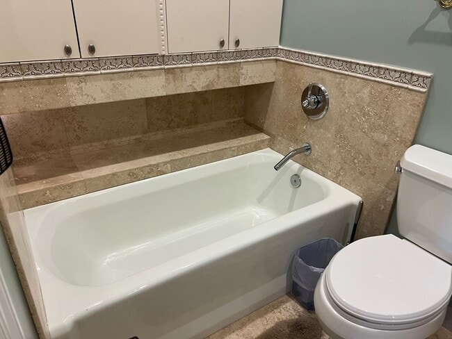 Building Photo - Furnished Waterfront Condo in Hilton Head Plantation - Mariners Pt