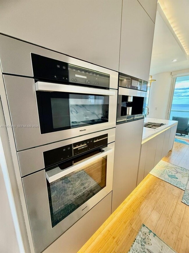 Building Photo - 6365 Collins Ave