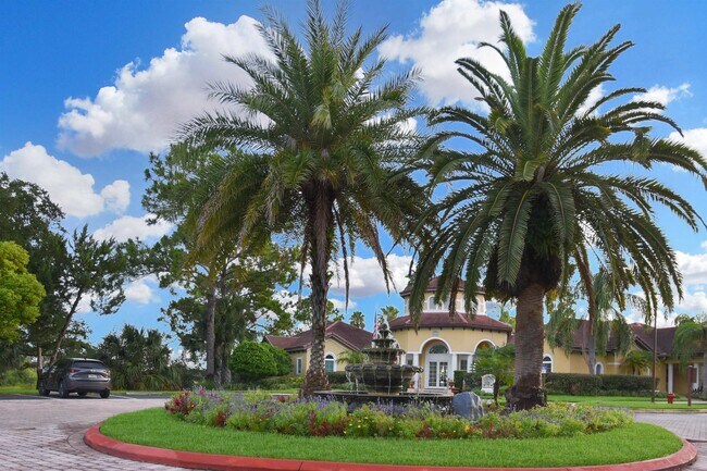 Building Photo - 2005 Mariposa Vista Ln