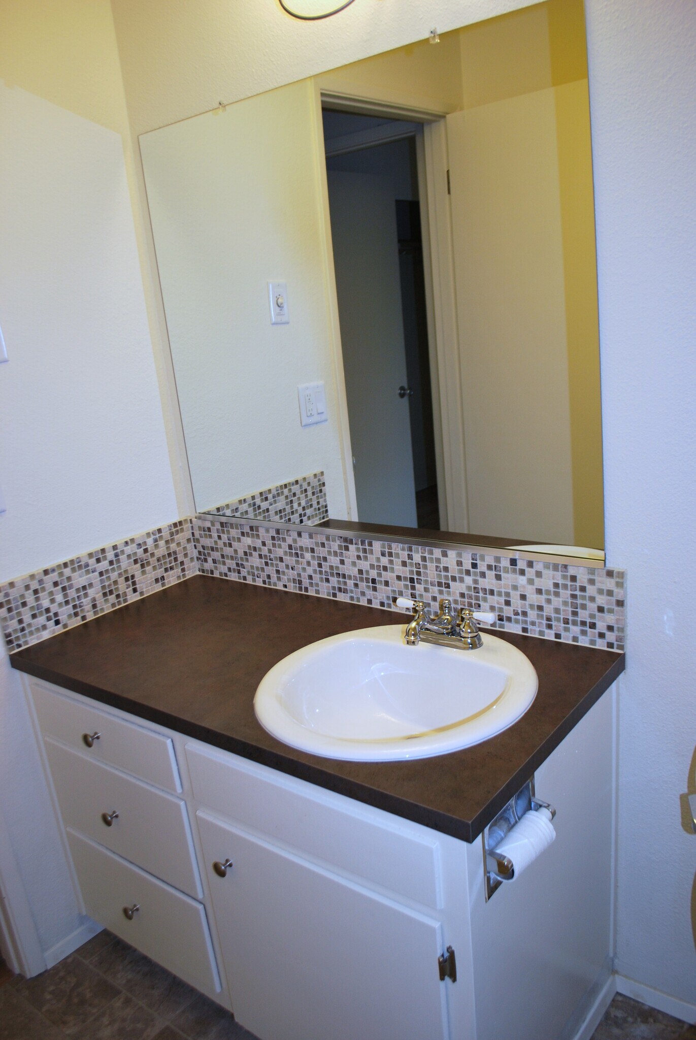 Building Photo - 620 SE 47th Ave