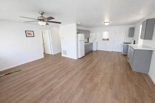 Building Photo - 812 N 24th St