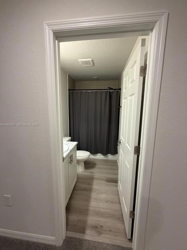 Building Photo - 415 Crossings Ave