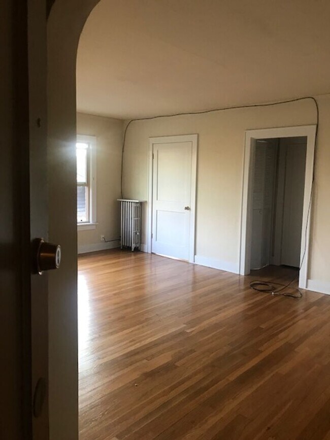 Interior Photo - Loch Kelden