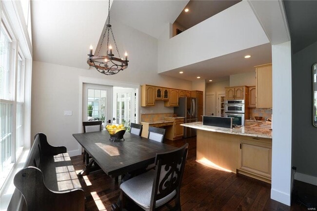 Building Photo - 1306 S Geyer Rd