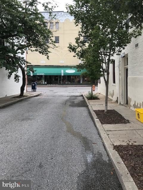 Building Photo - 935 S Charles St