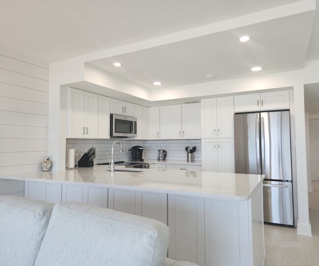 Building Photo - 6701 Gulf of Mexico Dr