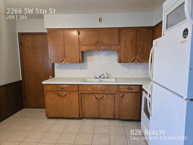 Building Photo - 2266 5th St SW