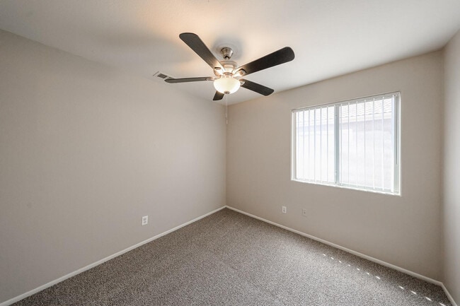 Building Photo - 3215 W Abraham Ln