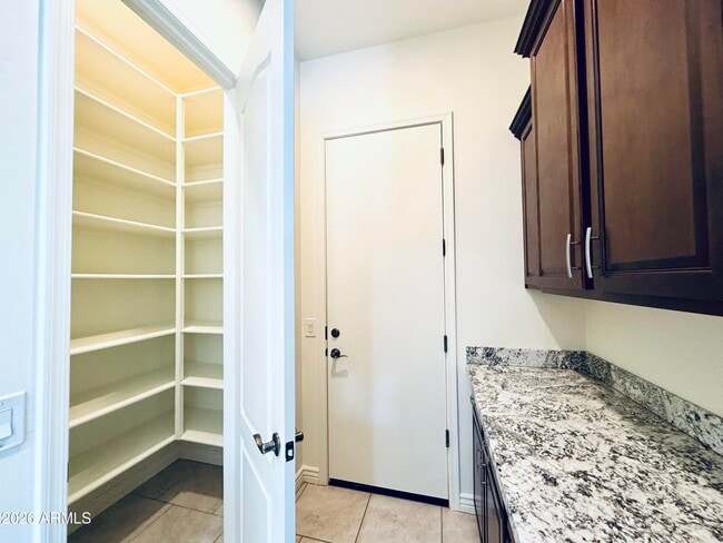 Building Photo - 3039 E Mahogany Pl