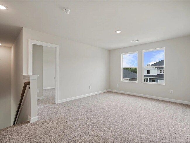 Building Photo - 640 Orsman Trl