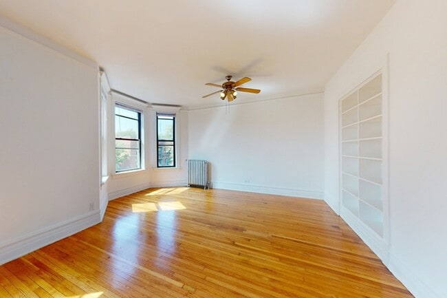 Floorplan - 5401-5403 S. Woodlawn Avenue