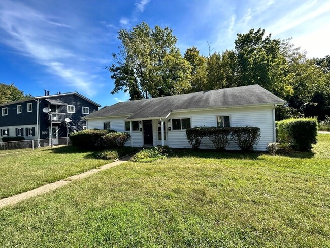 Building Photo - 3303 Branch Ave