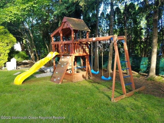 Building Photo - 634 Westwood Ave