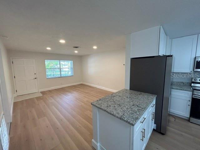 Building Photo - 6617 27th Way N
