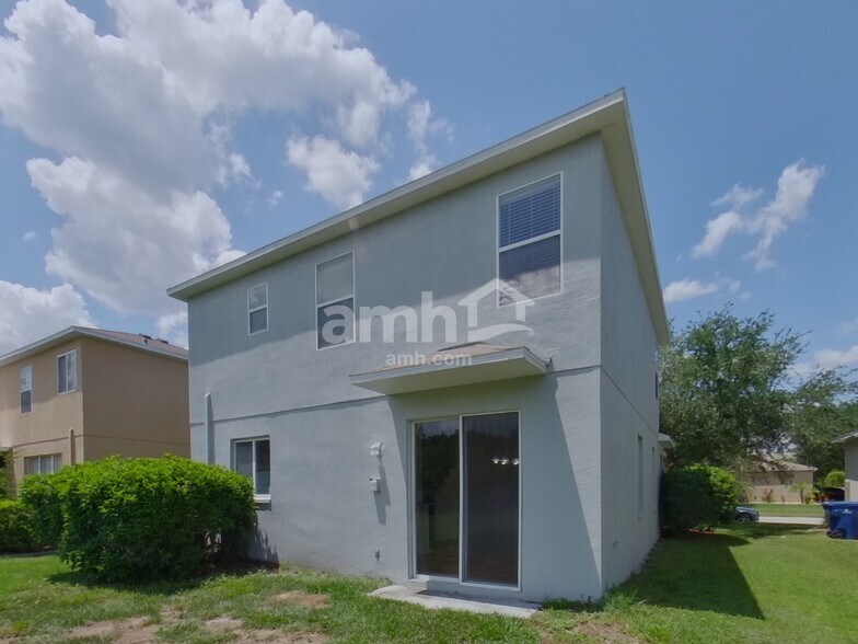 Building Photo - 19640 Timberbluff Dr