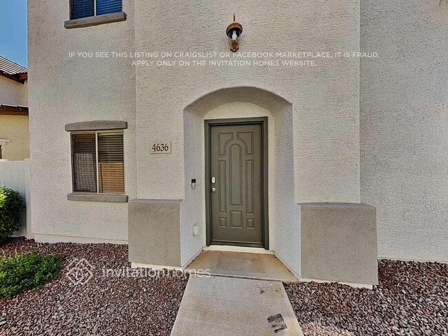 Building Photo - 4636 E Laurel Ave