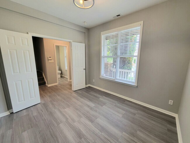 Building Photo - 14910 Scothurst Ln