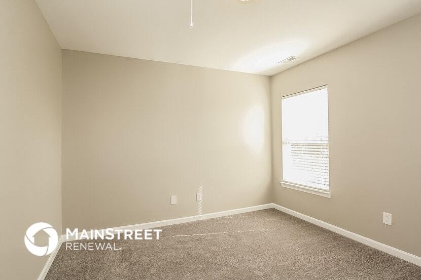 Building Photo - 10901 Slalom Hill Rd