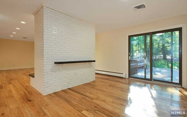 Building Photo - 8 Deborah Ct