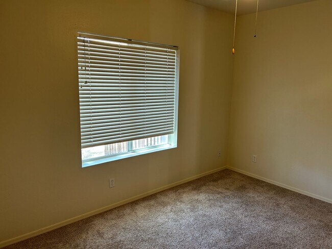 Building Photo - Available for immediate occupancy 4 bedroo...