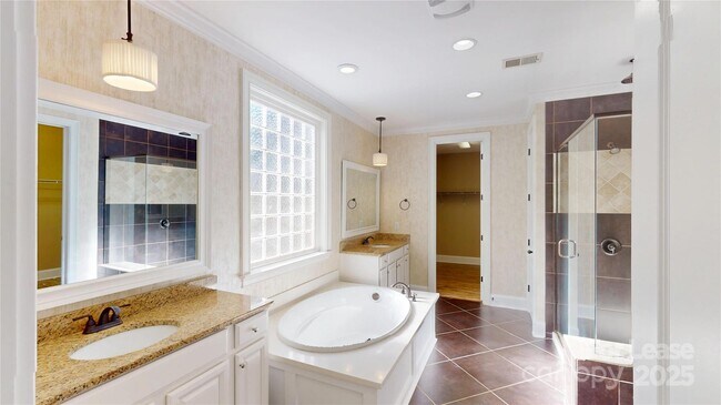 Building Photo - 11052 Preservation Park Dr