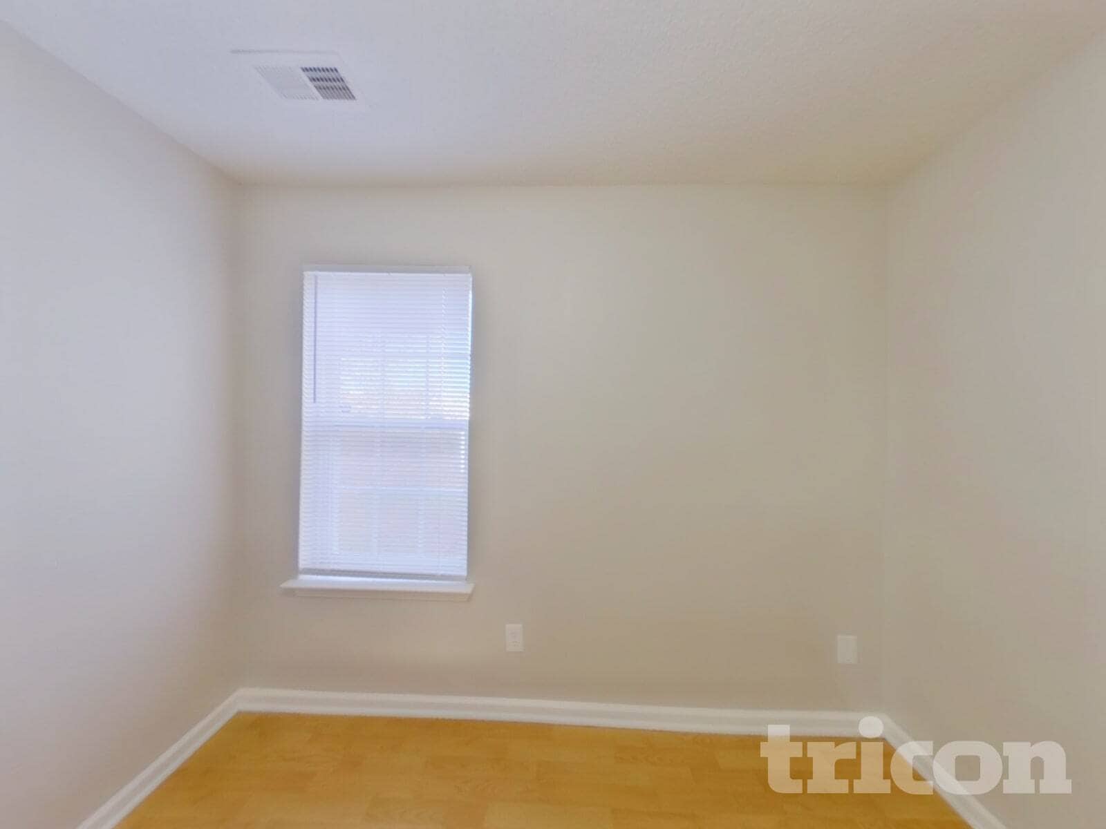 Building Photo - 2024 Duke Adam St