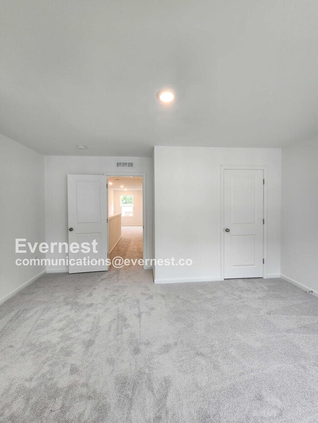 Building Photo - 1540 Crescent Townes Wy