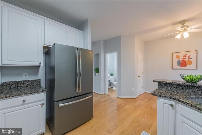 Building Photo - 11425 Abner Ave