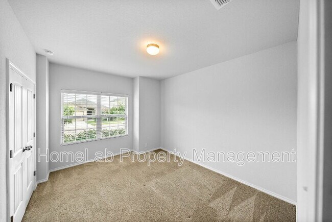 Building Photo - 6723 Shiraz Wy