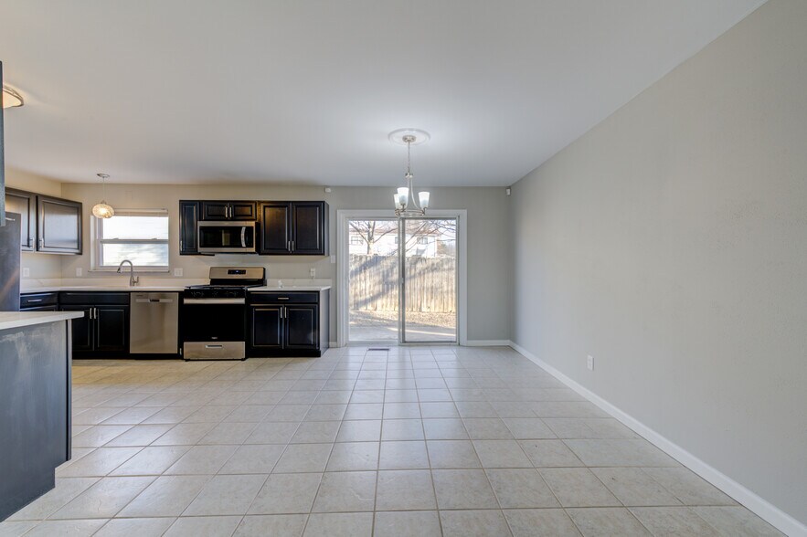 Building Photo - 19 Griffin Dr