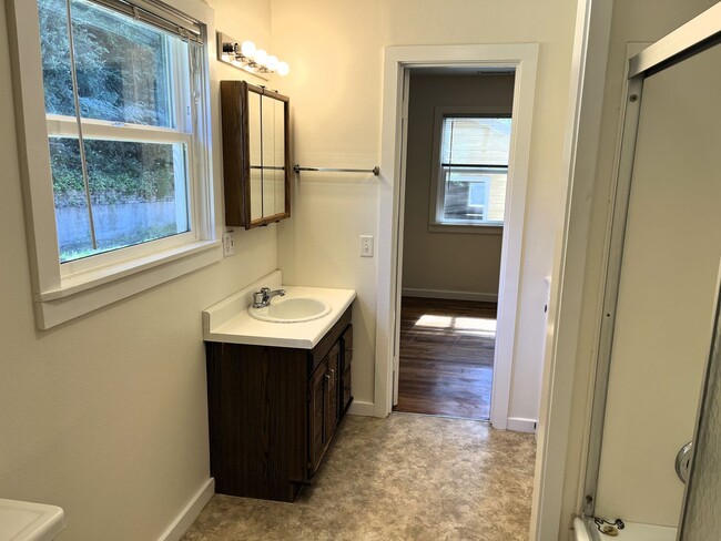 Building Photo - Pet-Friendly Private Home On Large Lot With Detached Garage!