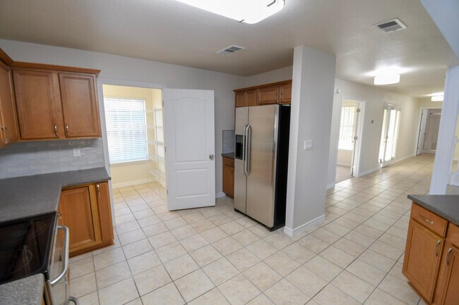 Building Photo - 735 Loblolly Bay Dr
