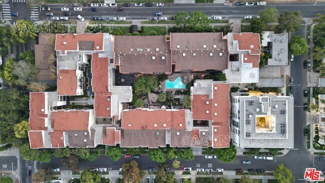 Building Photo - 1440 Veteran Ave