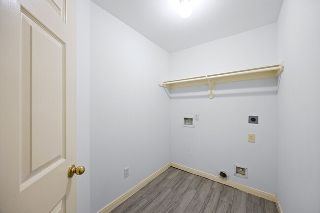 Building Photo - 2207 Thistlerock Ln