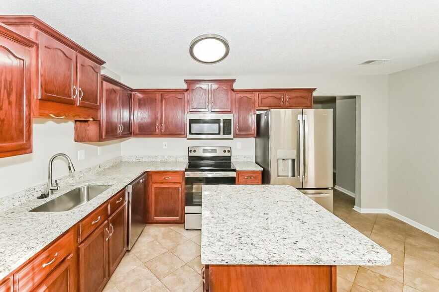 Building Photo - 5333 Doe Ln
