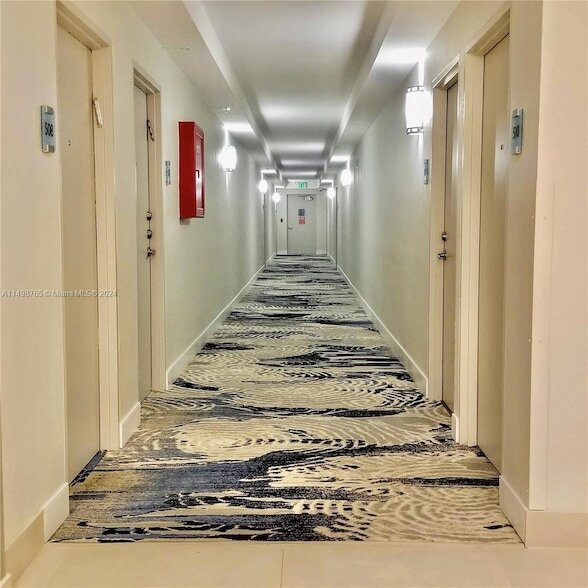Building Photo - 3000 S Ocean Drive Unit 510