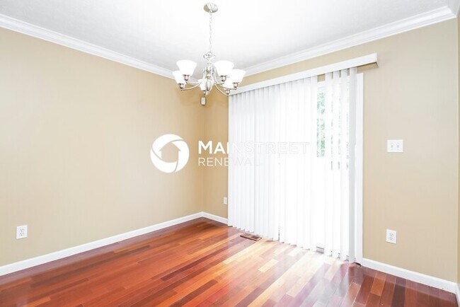 Building Photo - 3 Bedroom Pet-Friendly Home in Louisville,...