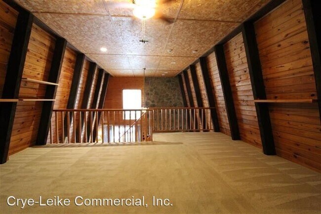 Building Photo - 4 br, 3 bath House - 10810 Carmichael Road