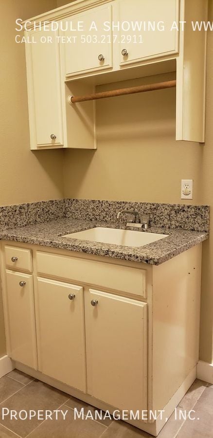 Building Photo - 14066 Chatham Ct