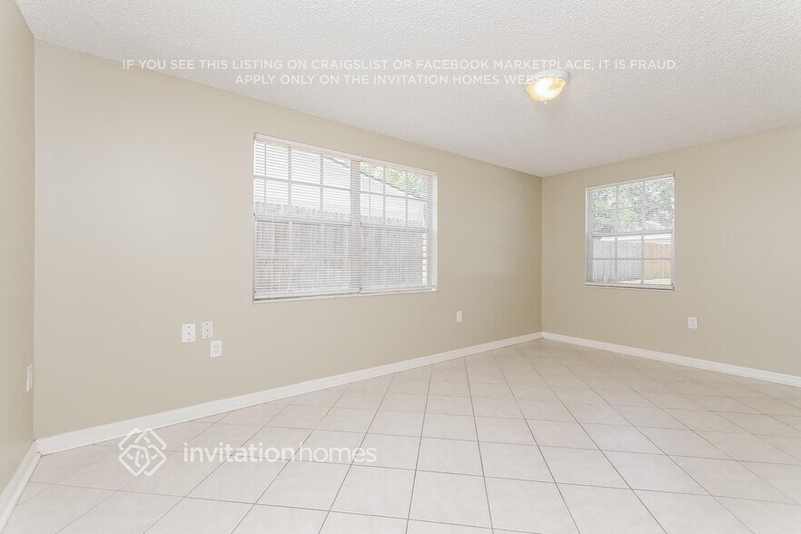 Building Photo - 2805 Winterset Park