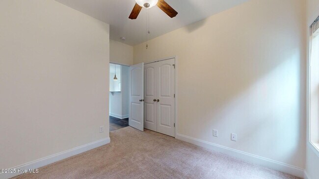 Building Photo - 1303 Dan Owen Dr